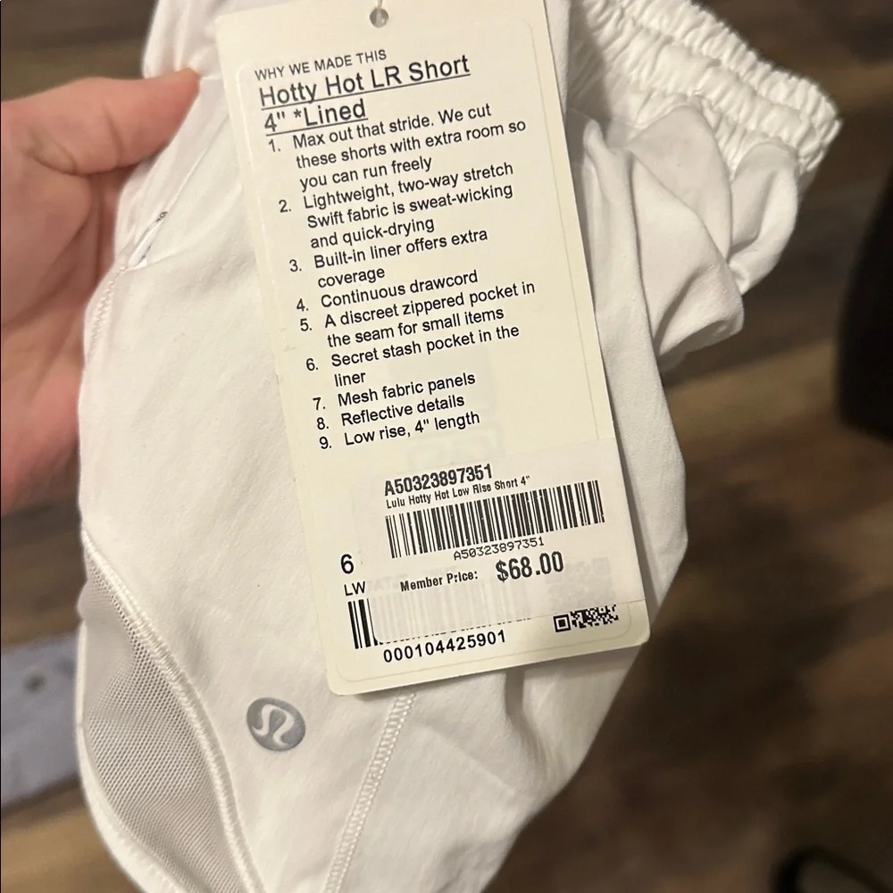 NWT lululemon Hotty Hot LR 4” Lined Short- 6 - Picture 15 of 15